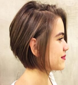 The jawline bob hairstyle is a neat and sleek hair setting.