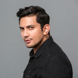 Classic side part hair cut for men features sublimity and refined appeal